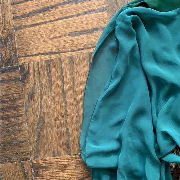 Green Dress - Picture 4 of 7